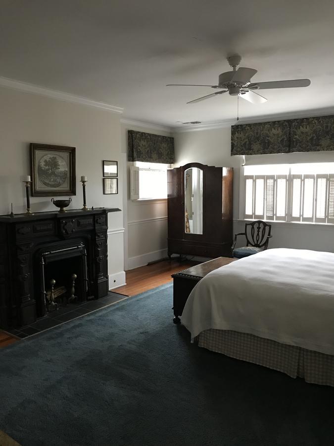 Springwood Inn Анністон Номер фото